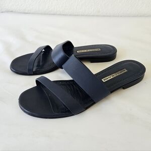 Manolo Blahnik Serrato Capri Navy  Leather Slide Flat Sandals Size 38 or 8 Italy